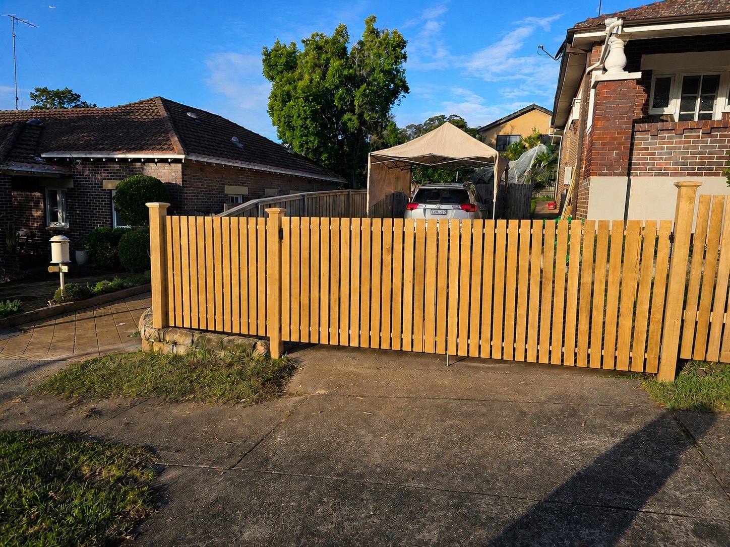 Timber picket front fence